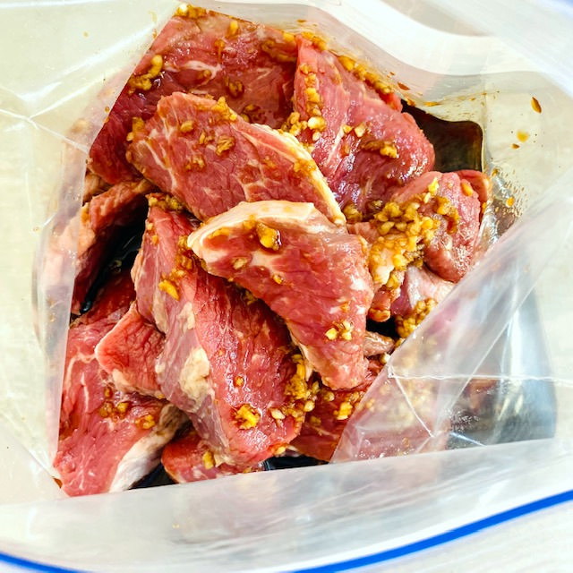 steak-in-bag-with-marinade