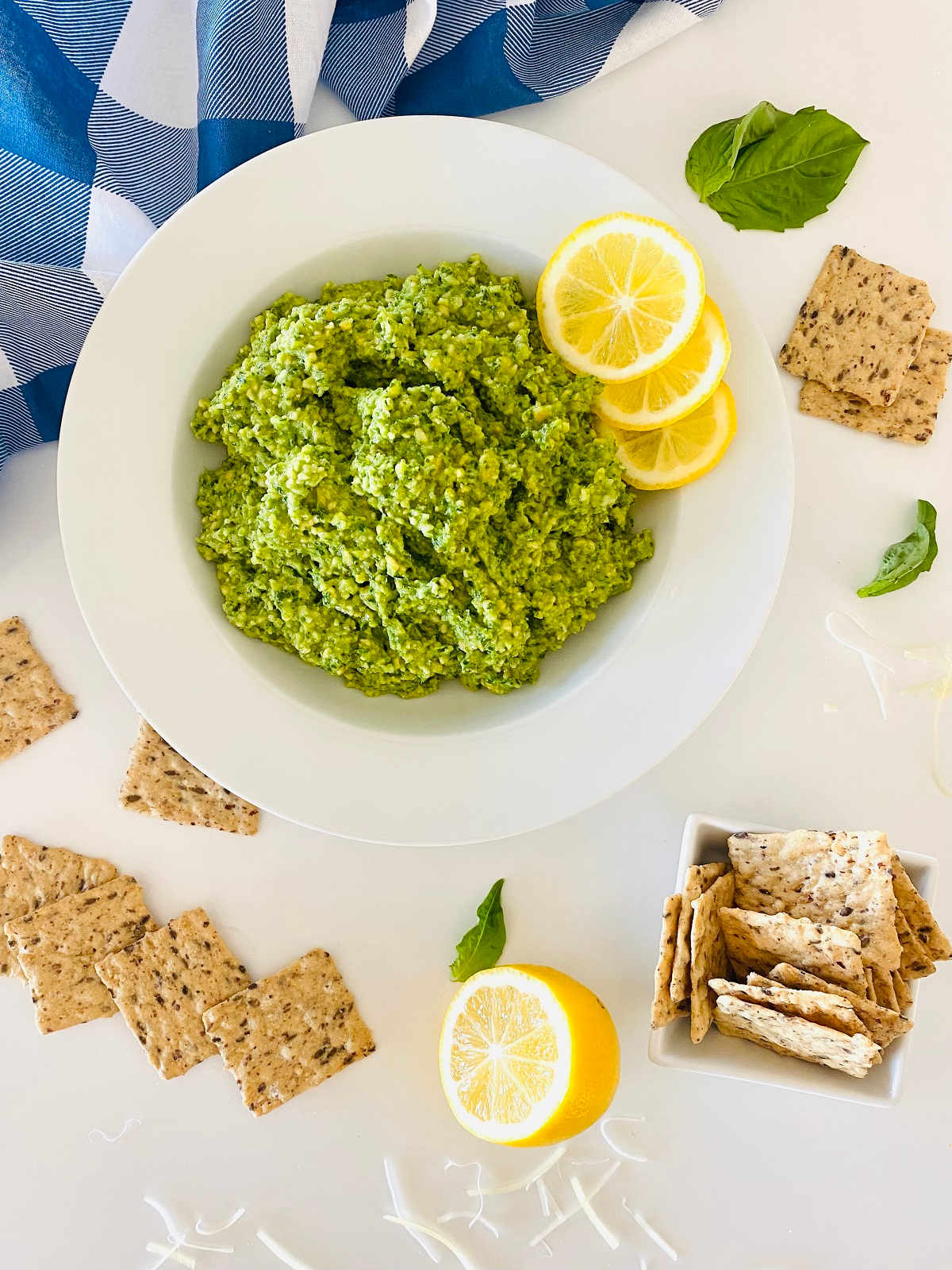 pesto with cashews and lemon and crackers